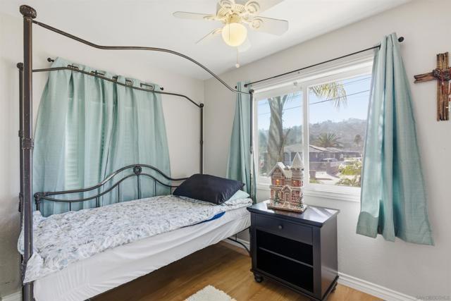 1178 Eucalyptus Dr, El Cajon CA: https://media.crmls.org/mediaz/30a63bc4-9406-480f-a064-9e1d3518ab59.jpg