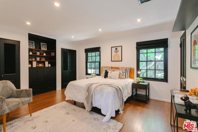 2055 Outpost Drive, Los Angeles CA: https://media.crmls.org/mediaz/30a6cfc4-c710-49d7-ba63-9e47991b54ae.jpg