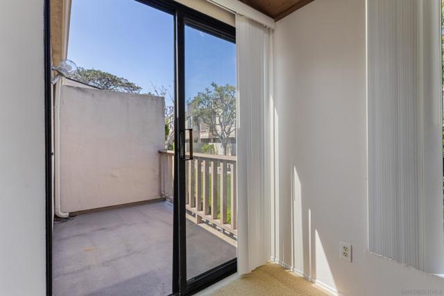573 S Sierra, Solana Beach CA: https://media.crmls.org/mediaz/30a6da72-5506-40b4-9de6-5b2be447c8fc.jpg