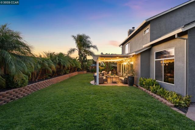 4813 Carrington Dr, Oakley CA: https://media.crmls.org/mediaz/30a704f4-0a2c-4811-989d-55c03328ca84.jpg