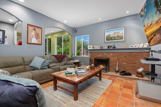 Image 30 of 50 For 2238 Oceanview Rd