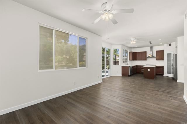 30163 Destiny, Murrieta CA: https://media.crmls.org/mediaz/30a8d320-e2db-4c30-89a5-dc4df4b7ea48.jpg