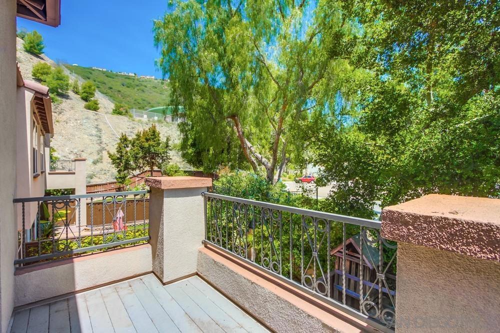 MLS #250026575SD img 27