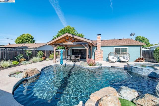 648 Buckeye Dr, Livermore CA: https://media.crmls.org/mediaz/30aa60d4-9d18-4f87-b7fa-2a34bd1b28b5.jpg