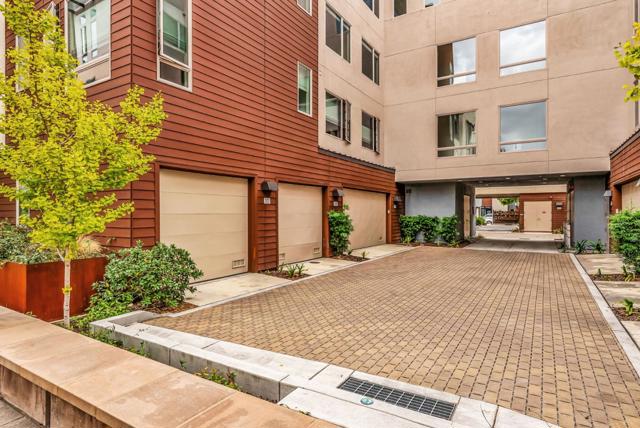 769 Eppleton Lane, Foster City CA: https://media.crmls.org/mediaz/30aabbdb-3ef3-4613-85dc-edbc5ceb4aef.jpg