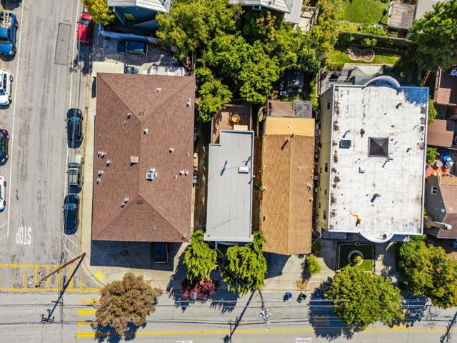 460 San Bruno Avenue, Brisbane CA: https://media.crmls.org/mediaz/30ab4e1e-cbd7-4352-a7c7-dde5c7b74a51.jpg