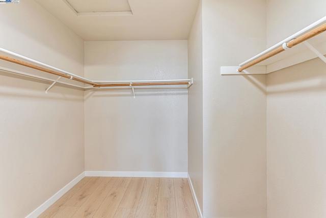 19723 Redwood Rd, Castro Valley CA: https://media.crmls.org/mediaz/30ab8c20-3fbf-4fd7-98e4-1dbcf6a8492f.jpg