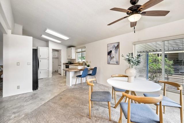 6496 Friendly Place, Carlsbad CA: https://media.crmls.org/mediaz/30aca119-4083-40ef-be34-ba2783ba05db.jpg