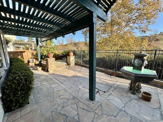 5147 Ruette de Mer, San Diego, California 92130, 5 Bedrooms Bedrooms, ,3 BathroomsBathrooms,Single Family Residence,For Sale,Ruette de Mer,240028735SD