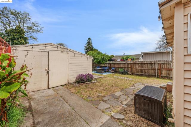 6218 Hilton St., Oakland, California 94605, 3 Bedrooms Bedrooms, ,1 BathroomBathrooms,Single Family Residence,For Sale,Hilton St.,41056593