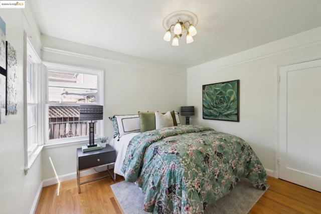 332 El Camino Real, Vallejo CA: https://media.crmls.org/mediaz/30ae8bb8-f09f-4a5c-b38b-082b3480fcc0.jpg