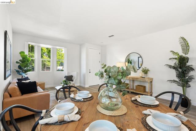 Image 4 of 25 For 3444 Zalema Way