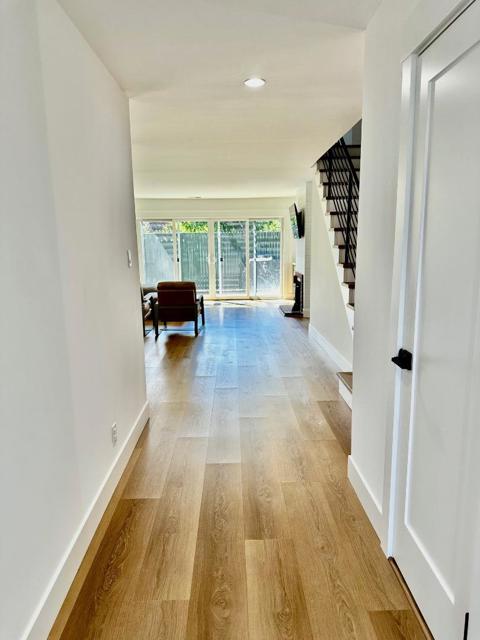 974 Peninsula Avenue, San Mateo CA: https://media.crmls.org/mediaz/30afd7a5-78fb-4a27-b436-bdfb72ac76e0.jpg