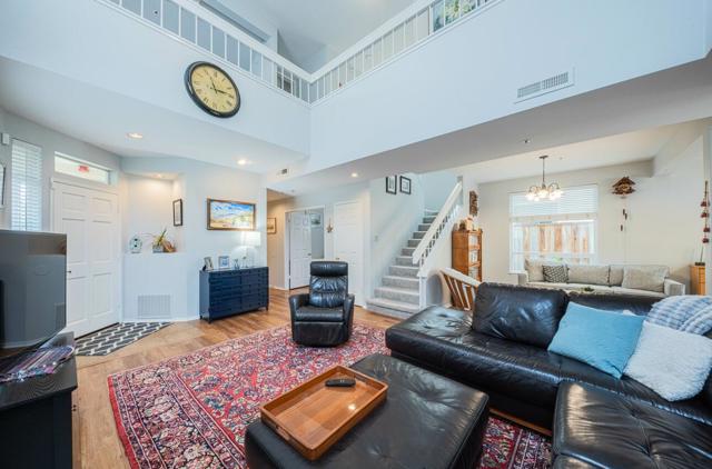 21028 Country Park Road, Salinas CA: https://media.crmls.org/mediaz/30b00462-6e2e-418e-b926-7a62c795205b.jpg