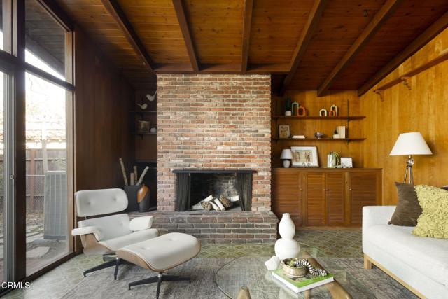 Detail Gallery Image 15 of 31 For 1995 Paloma St, Pasadena,  CA 91104 - 3 Beds | 2 Baths