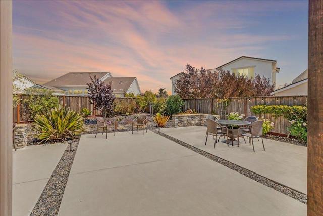 586 Braden Way, Marina CA: https://media.crmls.org/mediaz/30b100ee-31b4-45f8-887c-531130e56a70.jpg