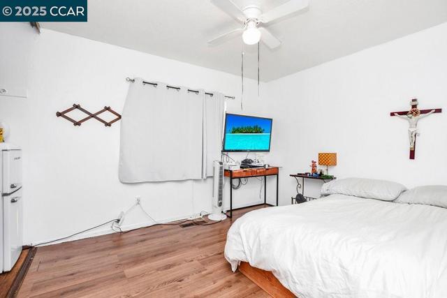 2256 CONCORD DR, Pittsburg CA: https://media.crmls.org/mediaz/30b14f01-19b7-4644-b51a-f22ace5322fa.jpg