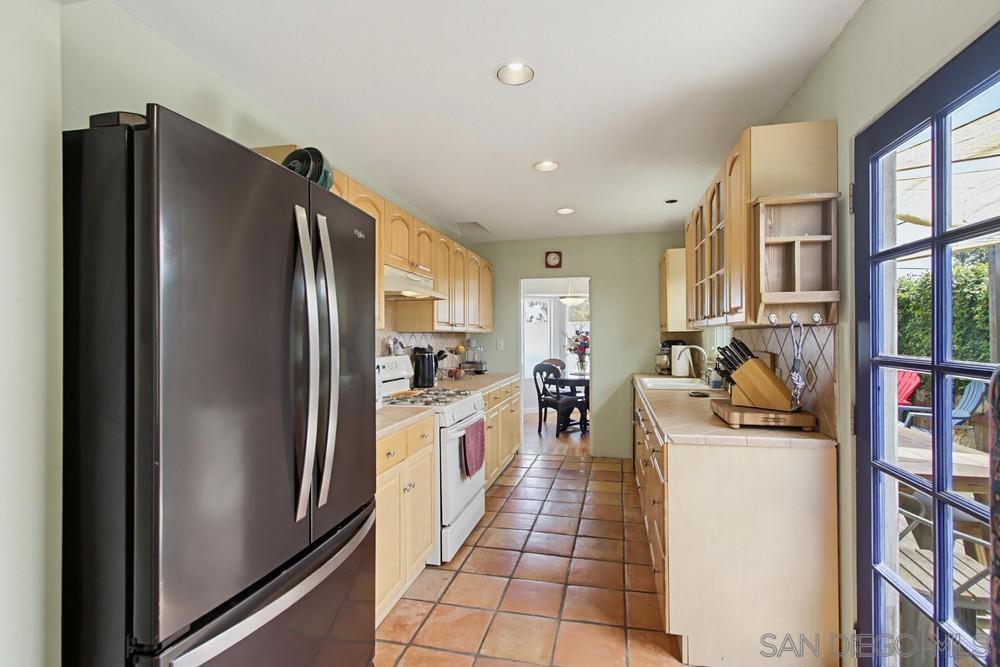 3580 Redwood St - photo 17