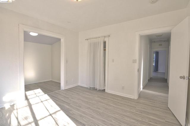 Image 11 of 27 For 3521 Midvale Ave