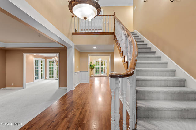 5320 Long Shadow Court, Westlake Village CA: https://media.crmls.org/mediaz/30b23290-8d03-4145-a9d2-15d0e010b96b.jpg