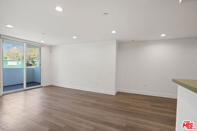 833 Edinburgh, Los Angeles CA: https://media.crmls.org/mediaz/30b2480d-4a39-4178-b4bd-af8c8e2406c9.jpg