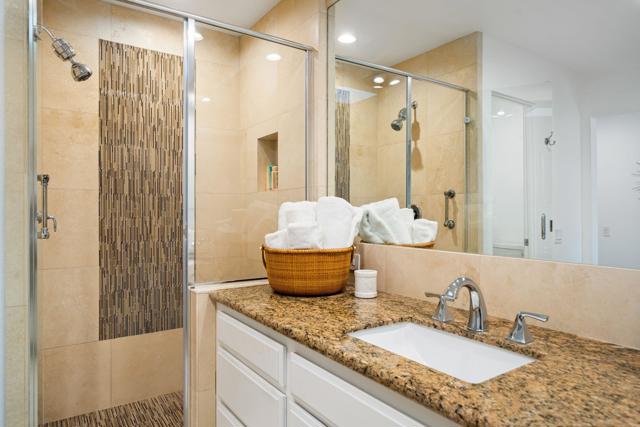 9 Rutgers Court, Rancho Mirage CA: https://media.crmls.org/mediaz/30b294cc-6063-4eb4-ac60-8708f20fccdc.jpg