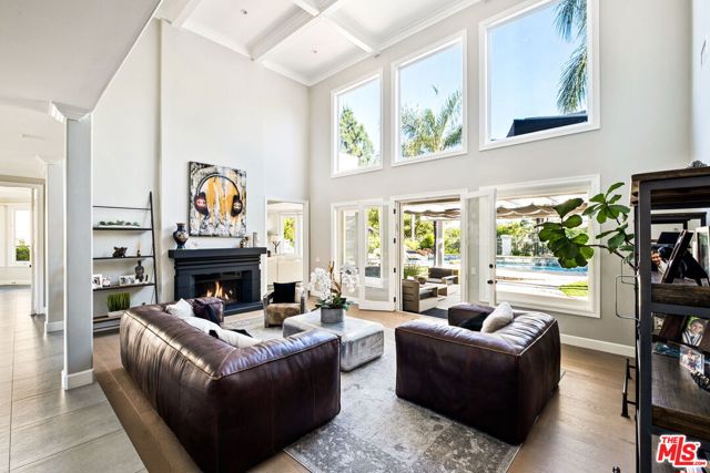 6 Bed Home for Sale in Calabasas, California