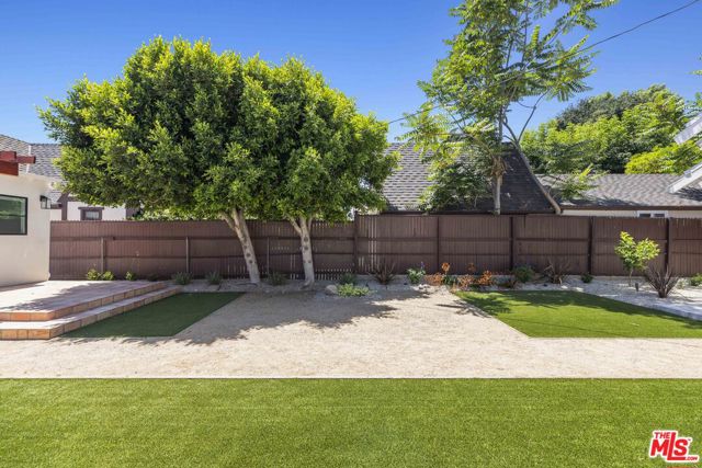 11151 Hortense Street, North Hollywood CA: https://media.crmls.org/mediaz/30b39bea-901a-461e-9236-34e14f46a689.jpg