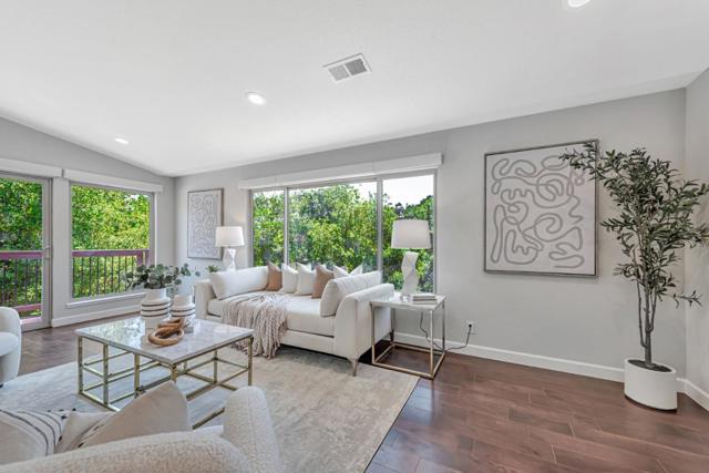 21298 Maria Lane, Saratoga CA: https://media.crmls.org/mediaz/30b3f4b3-f8f5-462a-acf8-d44e791a4d2f.jpg
