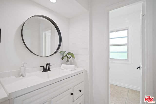 7145 Trask Avenue, Playa del Rey CA: https://media.crmls.org/mediaz/30b4c5f6-f70c-4ab6-895c-9044aa4f6ea2.jpg