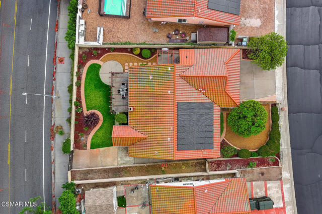 11820 Doral Avenue, Porter Ranch CA: https://media.crmls.org/mediaz/30b591fc-3cab-4469-9079-10a1a094ce48.jpg