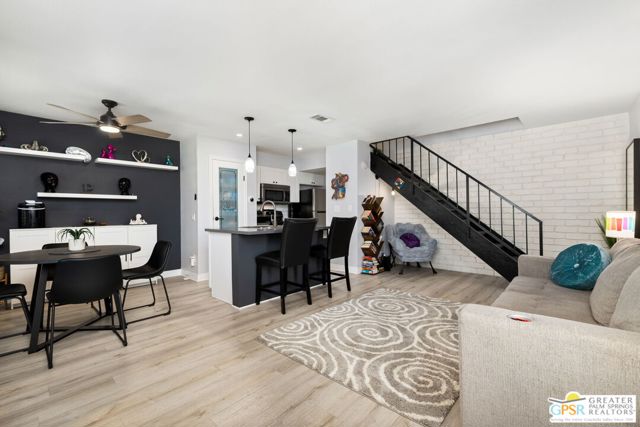 Image 4 of 28 For 72733 Willow Street 3