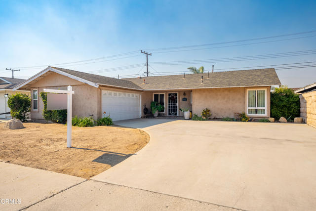 Detail Gallery Image 1 of 1 For 2201 Mono St, Oxnard,  CA 93036 - 4 Beds | 2 Baths