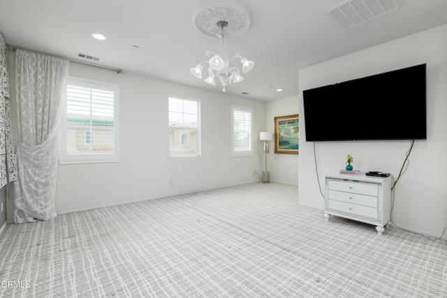469 Pecana Street, Camarillo CA: https://media.crmls.org/mediaz/30b6c7d6-b1c5-48d2-a3d1-c822dd0ba9aa.jpg
