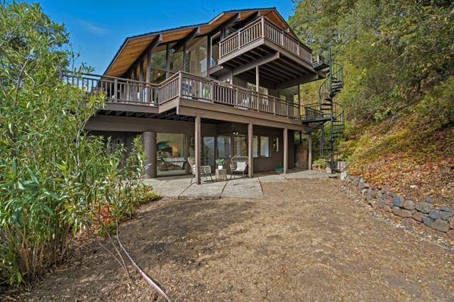 435 Golden Oak Drive, Portola Valley CA: https://media.crmls.org/mediaz/30b70f99-273d-4e08-a9e0-69ca98f3c4a7.jpg