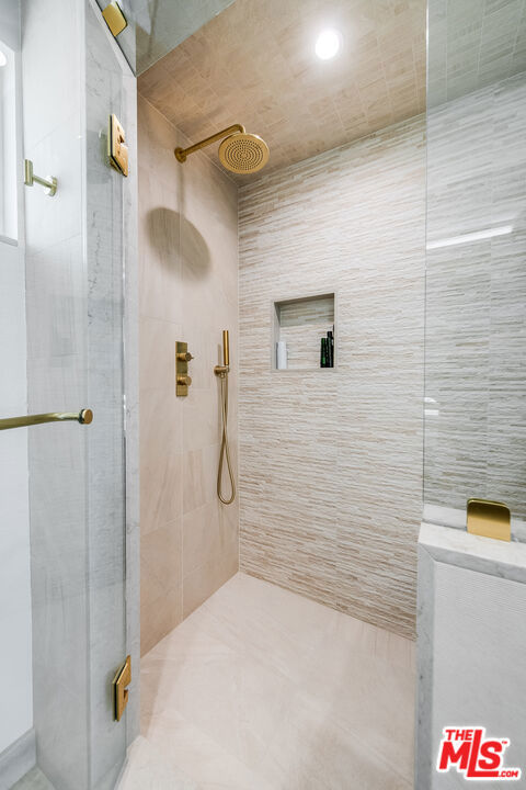 4326 Babcock Avenue, Studio City CA: https://media.crmls.org/mediaz/30b7ae3a-3770-42d5-9e43-8ea2f7dafb94.jpg