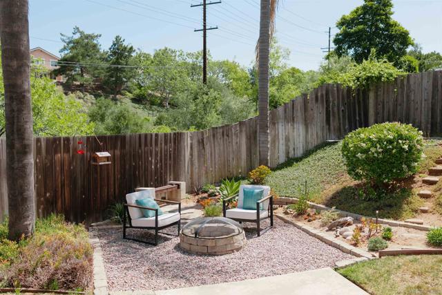 1405 McMahr Rd, San Marcos CA: https://media.crmls.org/mediaz/30b7dde2-2b7a-473a-a710-5e44a4113b78.jpg