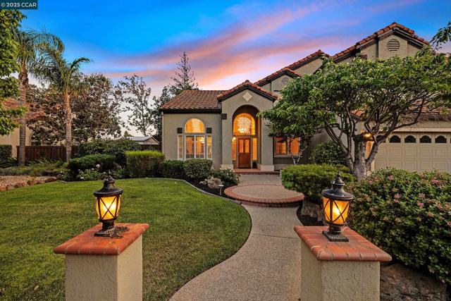 1340 Breakwater Way, Brentwood CA: https://media.crmls.org/mediaz/30b8c3b7-5096-40d1-9a0d-f0d5bd796ed1.jpg