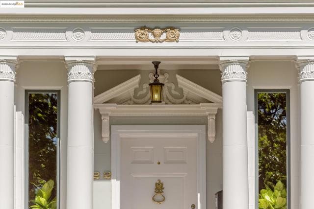 22 Sea View Ave, Piedmont CA: https://media.crmls.org/mediaz/30b8d9d0-fa2a-49bf-a8fd-ebf008f9def7.jpg