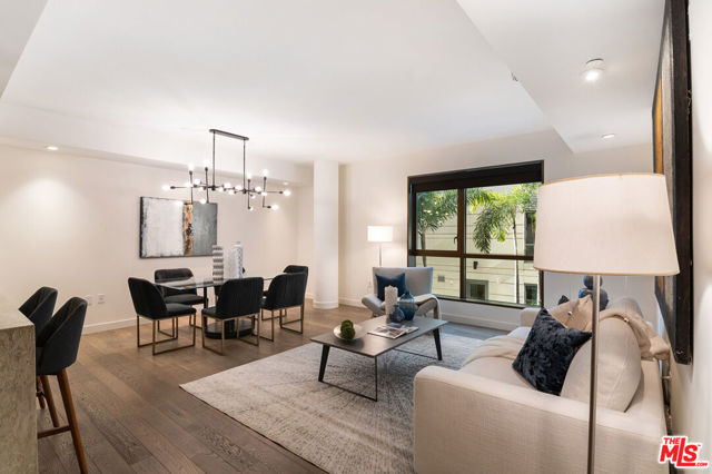 1755 Ocean Avenue, Santa Monica CA: https://media.crmls.org/mediaz/30b993dd-a036-427c-95b8-5987fee4cf98.jpg