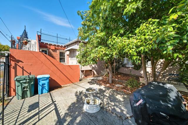 316 Napa Street, Vallejo CA: https://media.crmls.org/mediaz/30b9a1ed-667e-44f7-be48-3b30553b2cf1.jpg