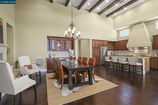1512 Miwok Ct, Brentwood CA: https://media.crmls.org/mediaz/30ba3683-28ad-402f-9a69-4f8035f5f5ce.jpg