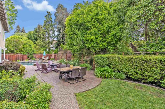 1632 Saint Norbert Dr, Danville CA: https://media.crmls.org/mediaz/30bada71-1ab8-44b3-ad95-90b25d337581.jpg