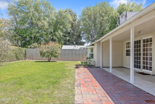 17335 Burton Street, Northridge CA: https://media.crmls.org/mediaz/30baf832-547e-4fe4-a60d-0b71bd55d2e8.jpg