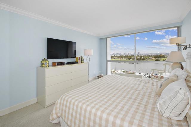 Image 16 of 27 For 1770 Avenida Del Mundo  Unit #1007