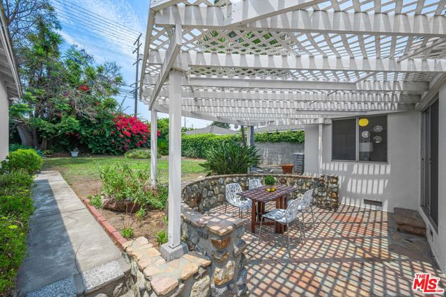 7711 Naylor Avenue, Los Angeles, California 90045, 3 Bedrooms Bedrooms, ,2 BathroomsBathrooms,Single Family Residence,For Sale,Naylor,24413387