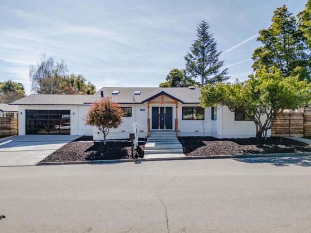 3845 East Lake Way, Redwood City CA: https://media.crmls.org/mediaz/30bb5eb2-7f29-42c0-90fc-5c253acab21e.jpg
