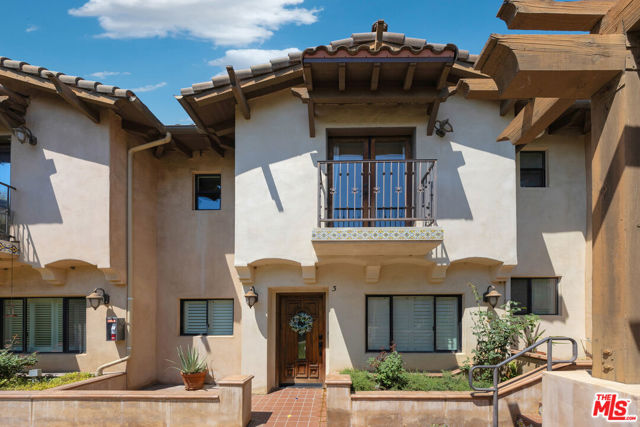 2449 Oswego Street, Pasadena CA: https://media.crmls.org/mediaz/30bba62c-3118-47bb-a2cf-c74ec051e1dc.jpg