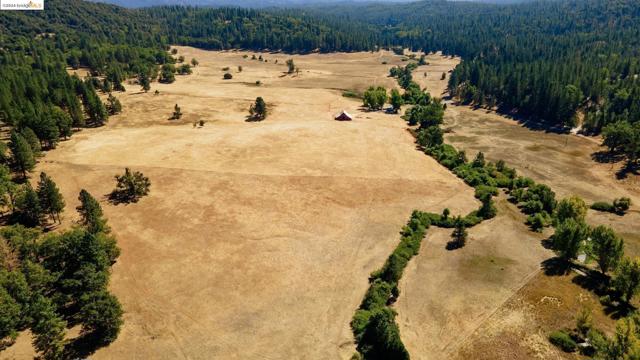 10488 Converse RD, Coulterville CA: https://media.crmls.org/mediaz/30bd1d52-5cf4-4e8d-8d30-fe1a69a6863c.jpg