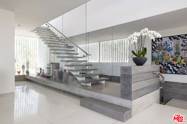 Drew Fenton | 12251 Castlegate Drive Los Angeles CA | MLS: 7060159